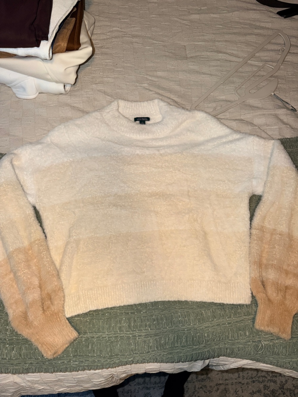 wild fable Cream Crewneck Sweater with Faded Beige Sleeves